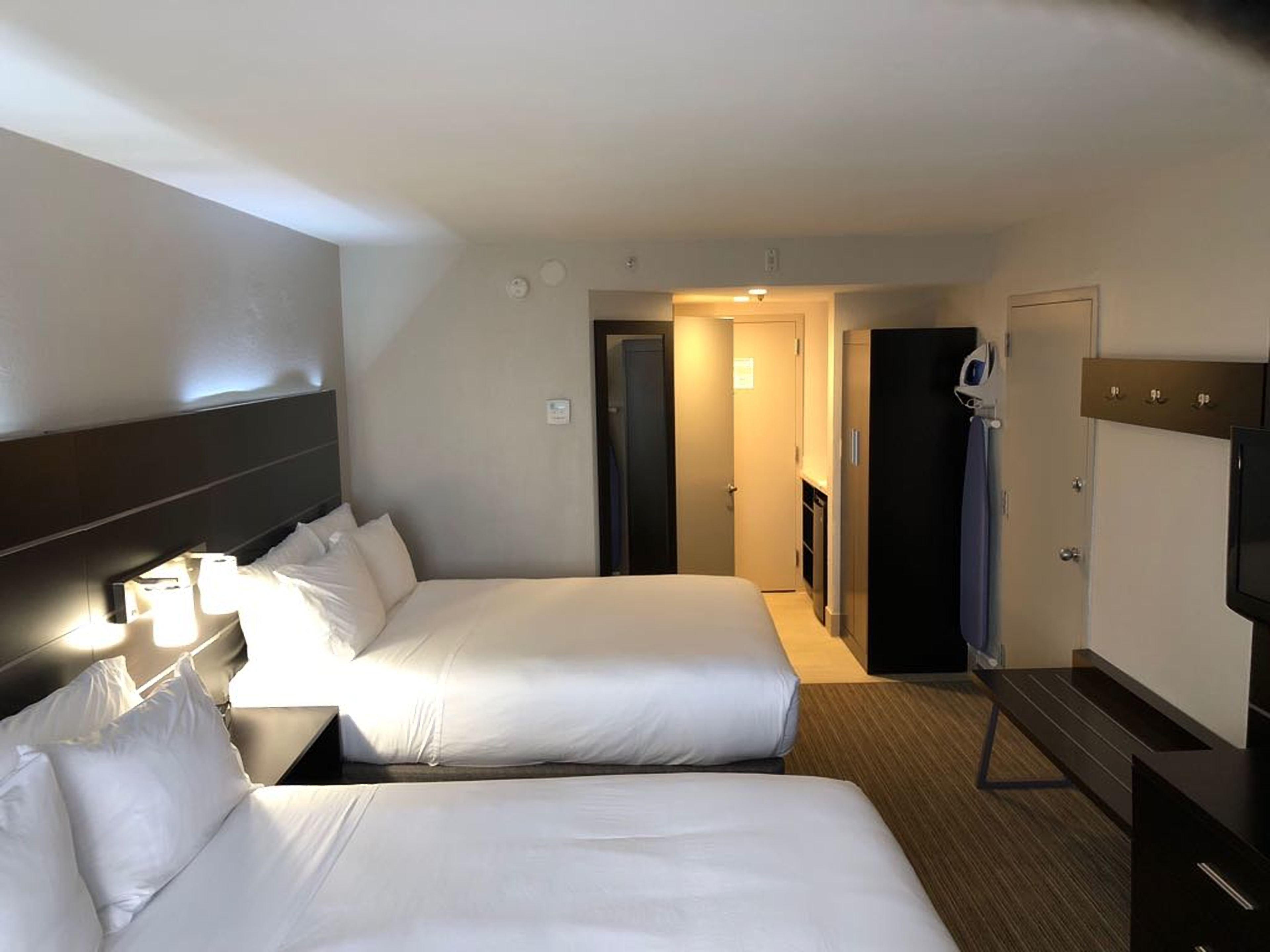 Holiday Inn Express Hotel & Suites Miami - Hialeah By Ihg Екстериор снимка