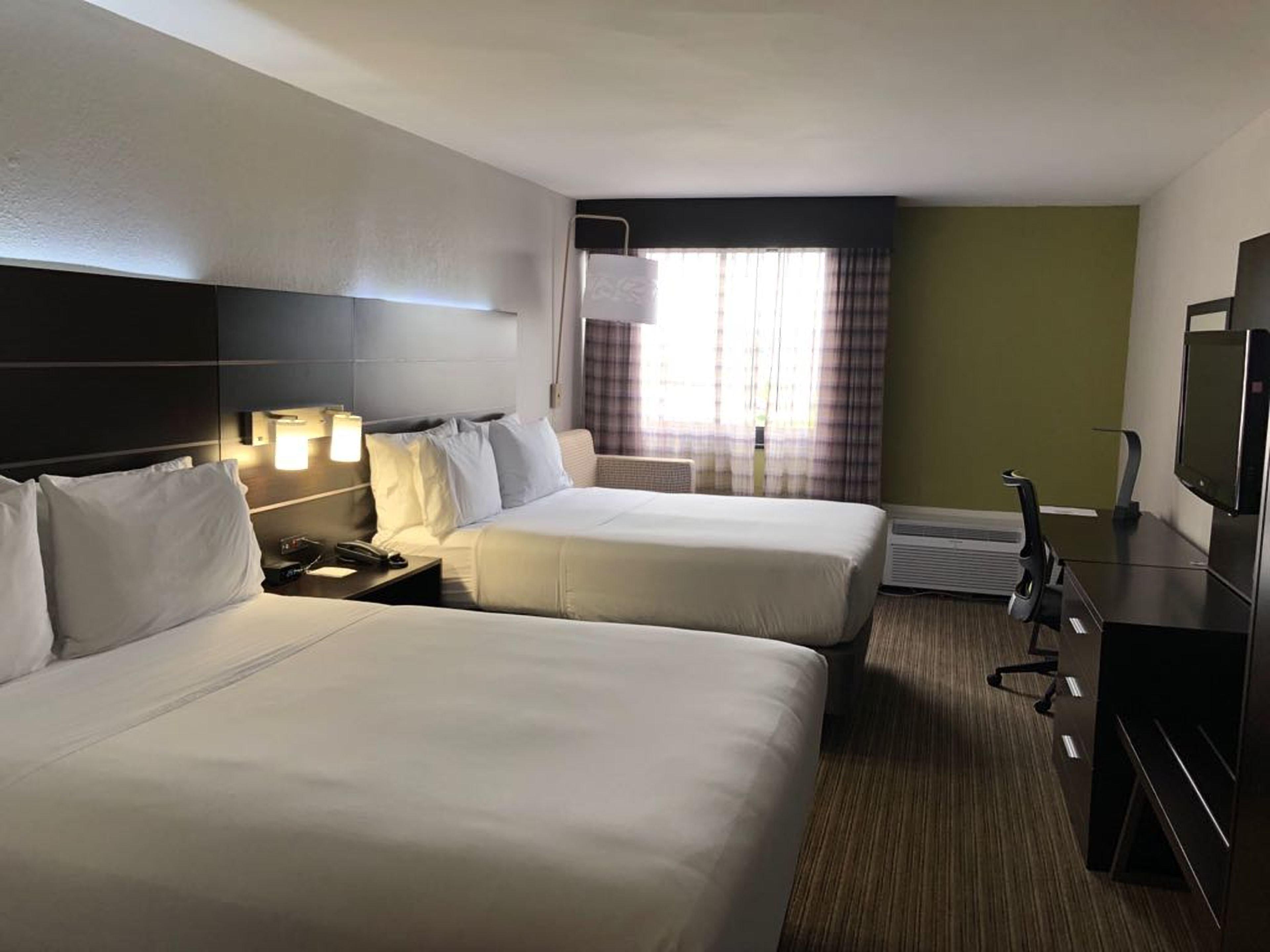 Holiday Inn Express Hotel & Suites Miami - Hialeah By Ihg Екстериор снимка