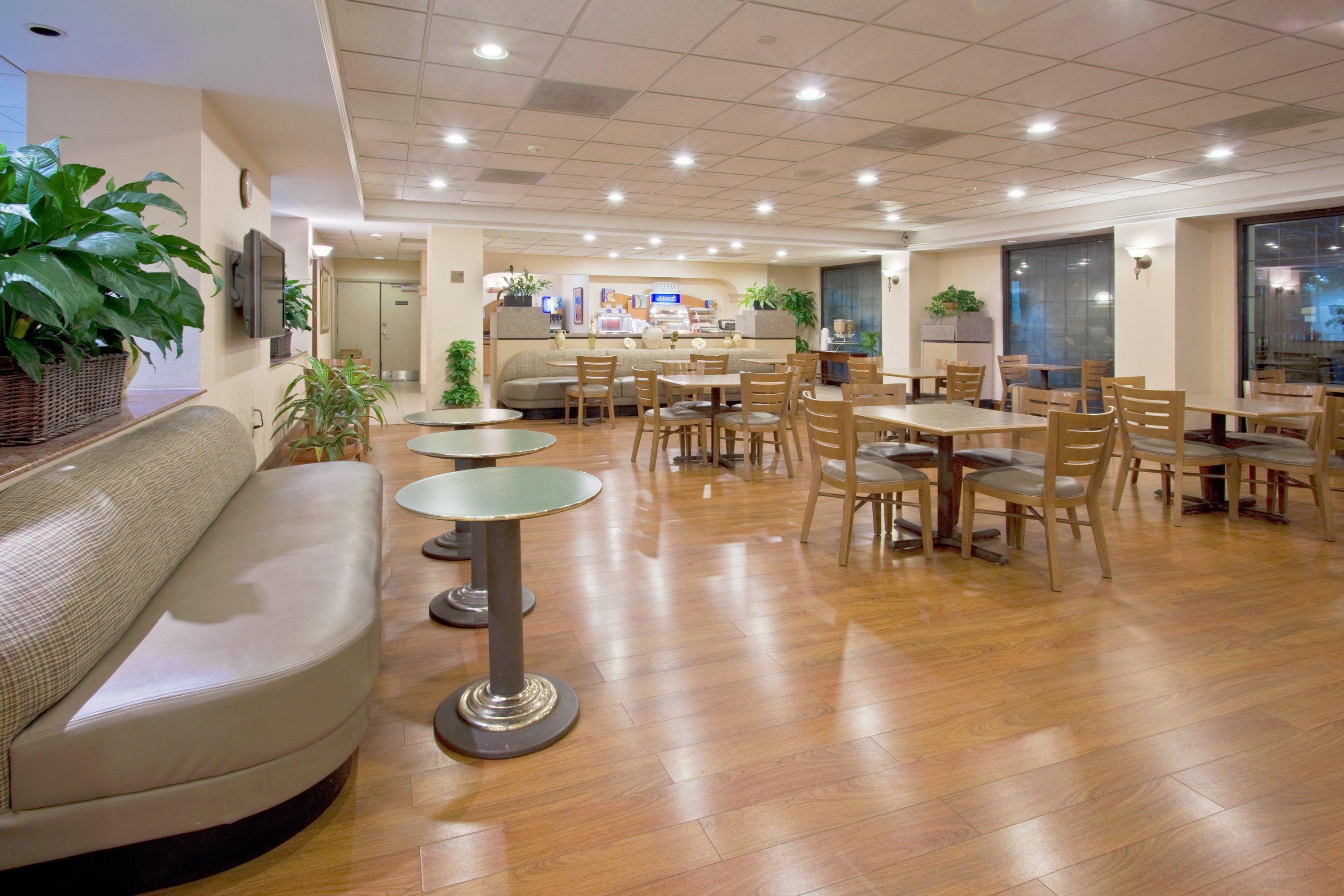 Holiday Inn Express Hotel & Suites Miami - Hialeah By Ihg Екстериор снимка