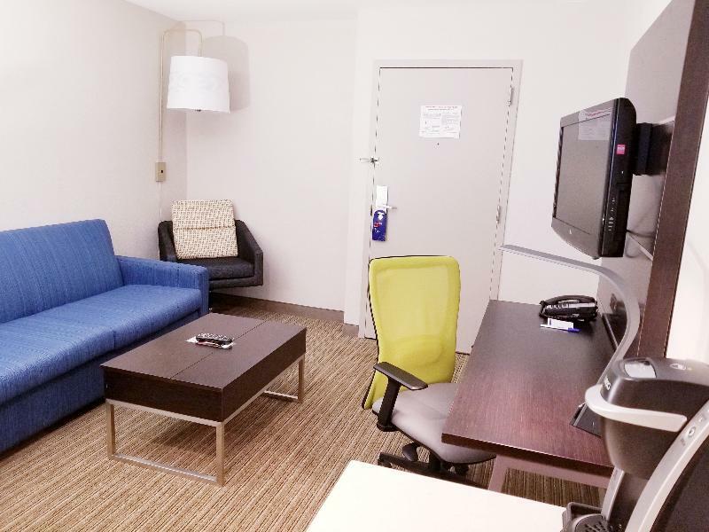 Holiday Inn Express Hotel & Suites Miami - Hialeah By Ihg Екстериор снимка