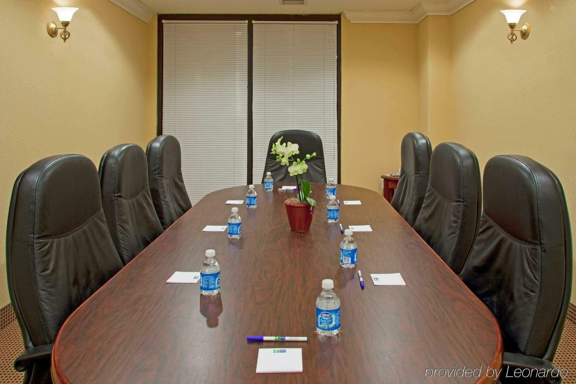 Holiday Inn Express Hotel & Suites Miami - Hialeah By Ihg Екстериор снимка